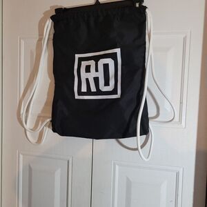 ROOTS of fight Black and white Nylon Gym bag  Nwot Unworn stain free